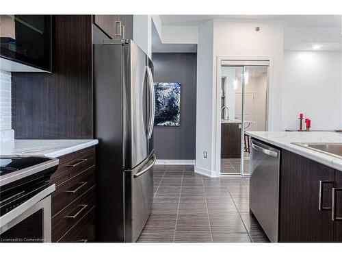 127-5317 Upper Middle Road, Burlington, ON - Indoor Photo Showing Kitchen