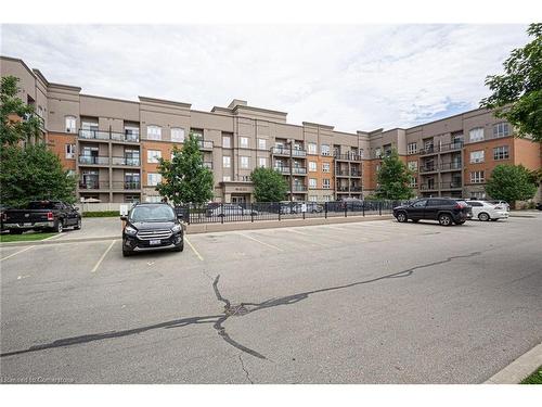 127-5317 Upper Middle Road, Burlington, ON - Outdoor With Facade