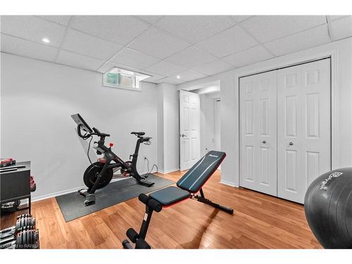 379 Devonshire Terrace, Hamilton, ON - Indoor Photo Showing Gym Room