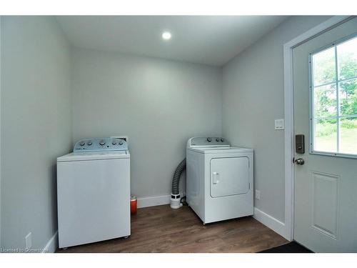 1639 Vittoria Road, Vittoria, ON - Indoor Photo Showing Laundry Room