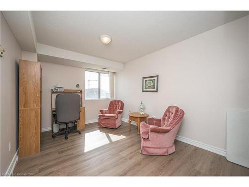 1104-301 Frances Avenue S, Hamilton, ON - Indoor