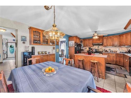 4916 Thirty Road, Beamsville, ON - Indoor Photo Showing Dining Room