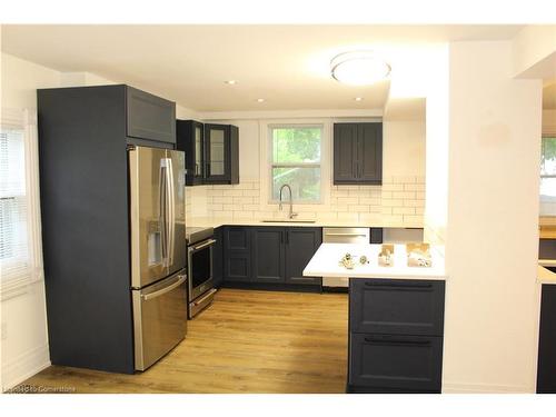 574 Clark Avenue, Burlington, ON - Indoor Photo Showing Kitchen With Upgraded Kitchen