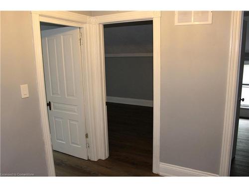 574 Clark Avenue, Burlington, ON - Indoor Photo Showing Other Room