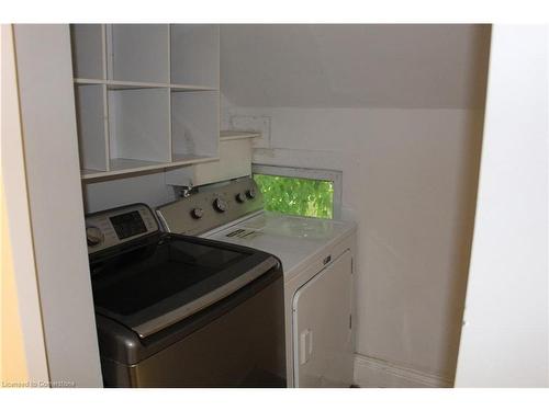 574 Clark Avenue, Burlington, ON - Indoor Photo Showing Laundry Room