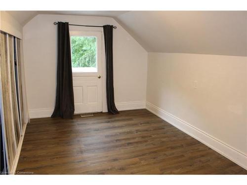 574 Clark Avenue, Burlington, ON - Indoor Photo Showing Other Room