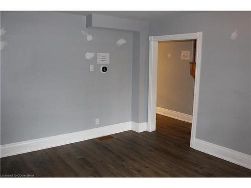 574 Clark Avenue, Burlington, ON - Indoor Photo Showing Other Room