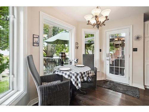 126 Gurnett Drive, Hamilton, ON - Indoor Photo Showing Dining Room