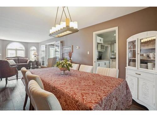 126 Gurnett Drive, Hamilton, ON - Indoor Photo Showing Bedroom