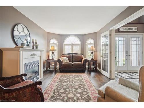 126 Gurnett Drive, Hamilton, ON - Indoor Photo Showing Living Room With Fireplace