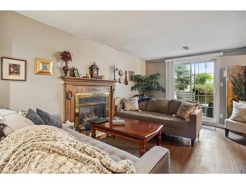 126 Gurnett Drive, Hamilton, ON - Indoor Photo Showing Living Room With Fireplace