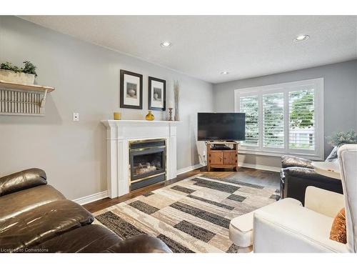 126 Gurnett Drive, Hamilton, ON - Indoor Photo Showing Living Room With Fireplace