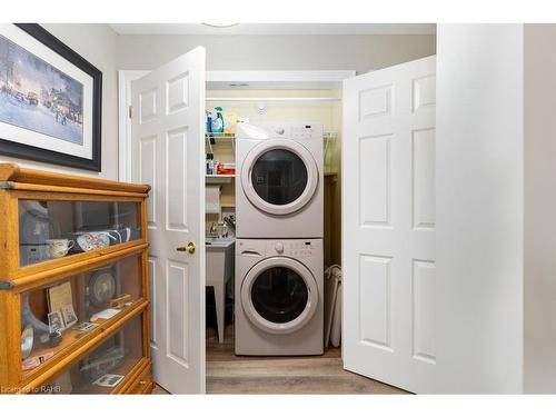 105 Glenariff Drive, Freelton, ON - Indoor Photo Showing Laundry Room