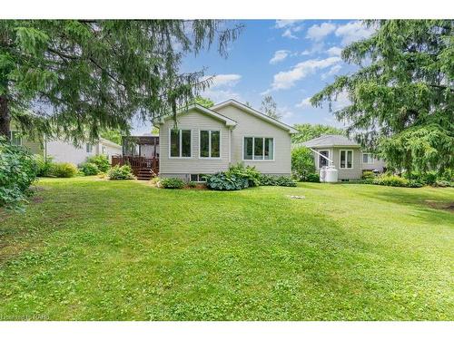 105 Glenariff Drive, Freelton, ON - Outdoor