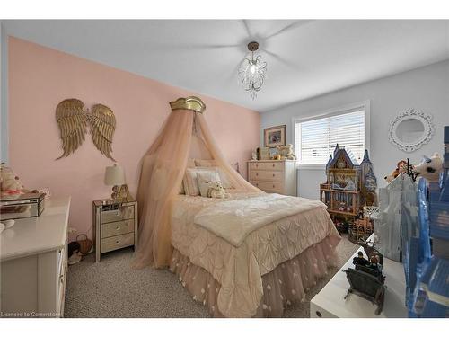 190 Bellagio Avenue, Hannon, ON - Indoor Photo Showing Bedroom