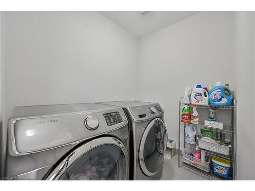 190 Bellagio Avenue, Hannon, ON - Indoor Photo Showing Laundry Room