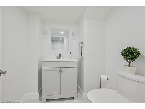 190 Bellagio Avenue, Hannon, ON - Indoor Photo Showing Bathroom