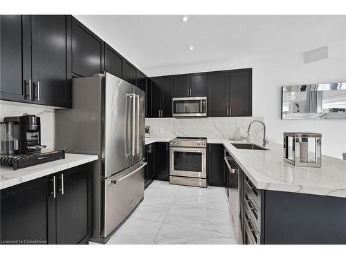 190 Bellagio Avenue, Hannon, ON - Indoor Photo Showing Kitchen With Stainless Steel Kitchen With Upgraded Kitchen