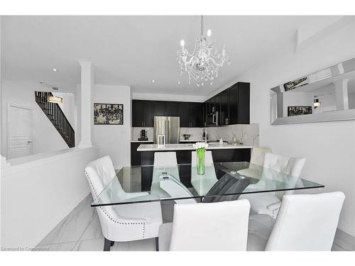 190 Bellagio Avenue, Hannon, ON - Indoor Photo Showing Dining Room