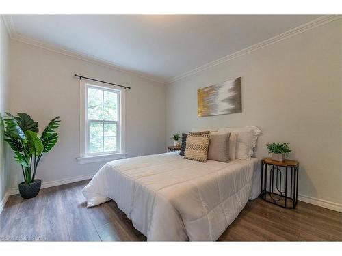 131 Ross Street, Welland, ON - Indoor Photo Showing Bedroom