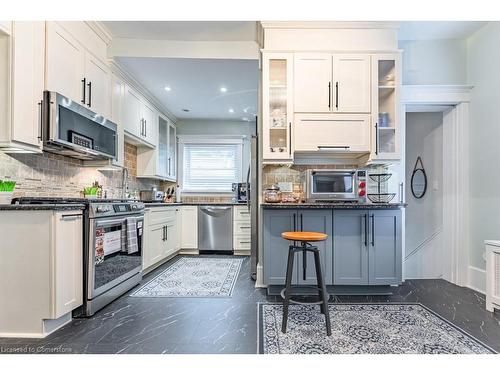 98 Sherman Avenue S, Hamilton, ON - Indoor Photo Showing Kitchen With Upgraded Kitchen