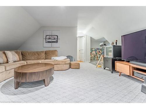 98 Sherman Avenue S, Hamilton, ON - Indoor Photo Showing Other Room