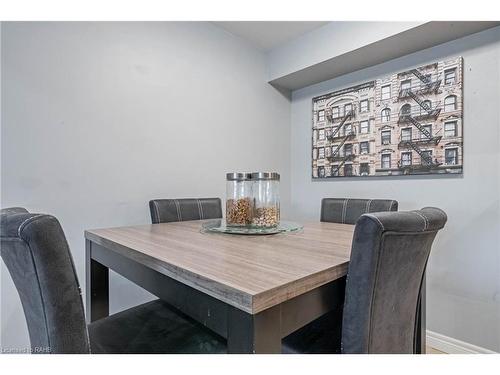 308-990 Golf Links Road, Hamilton, ON - Indoor Photo Showing Dining Room