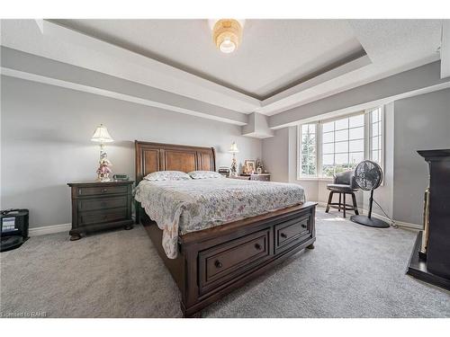 308-990 Golf Links Road, Hamilton, ON - Indoor Photo Showing Bedroom