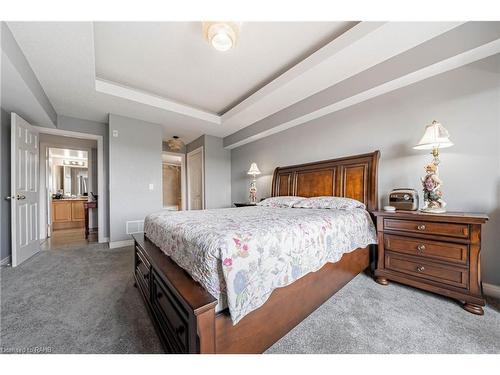 308-990 Golf Links Road, Hamilton, ON - Indoor Photo Showing Bedroom