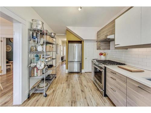 82 Ottawa Street S, Hamilton, ON - Indoor Photo Showing Kitchen With Upgraded Kitchen