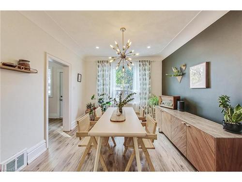 82 Ottawa Street S, Hamilton, ON - Indoor Photo Showing Dining Room