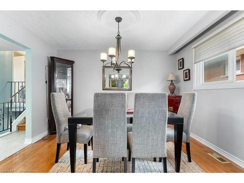 61 Napoli Drive, Hamilton, ON - Indoor Photo Showing Dining Room