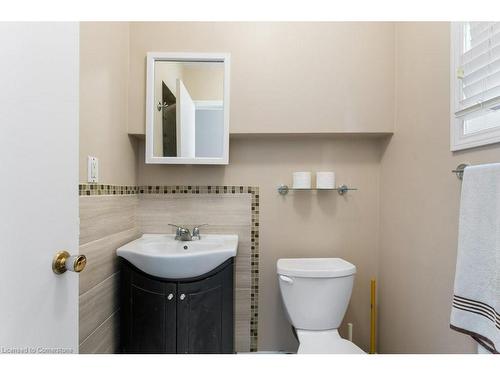 61 Napoli Drive, Hamilton, ON - Indoor Photo Showing Bathroom