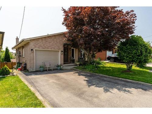 61 Napoli Drive, Hamilton, ON - Outdoor