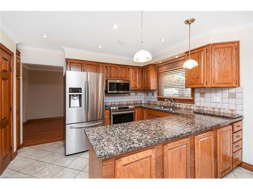 22 Glen Park Court, Hamilton, ON - Indoor Photo Showing Kitchen With Stainless Steel Kitchen With Double Sink