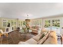 3040 First Street, Burlington, ON  - Indoor Photo Showing Living Room 