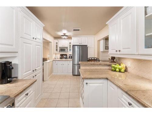 3040 First Street, Burlington, ON - Indoor Photo Showing Kitchen