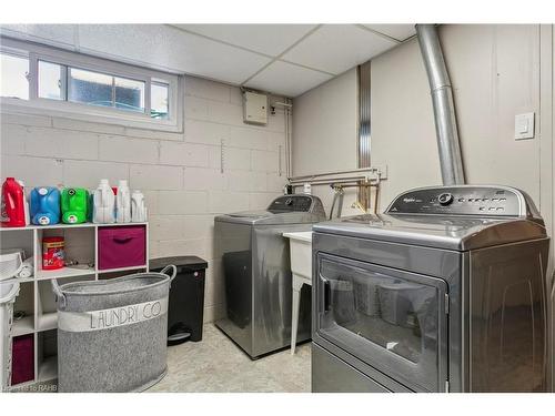 148 Boxley Road, Burlington, ON - Indoor Photo Showing Laundry Room