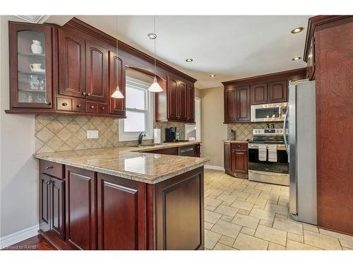 148 Boxley Road, Burlington, ON - Indoor Photo Showing Kitchen