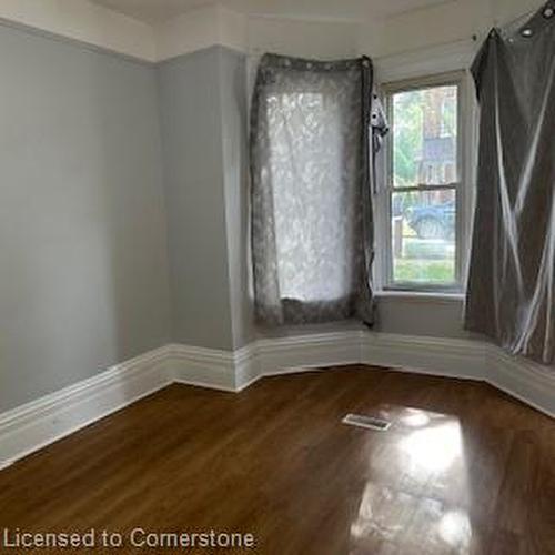 66 Eagle Avenue, Brantford, ON - Indoor Photo Showing Other Room