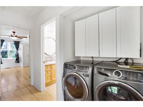 1 Northcliffe Avenue, Dundas, ON - Indoor Photo Showing Laundry Room