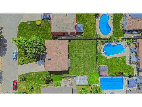 4 Cedar Glen, Grimsby, ON - Outdoor With In Ground Pool With View