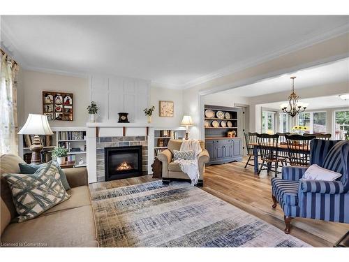 565 Chantler Road, Pelham, ON - Indoor Photo Showing Living Room With Fireplace