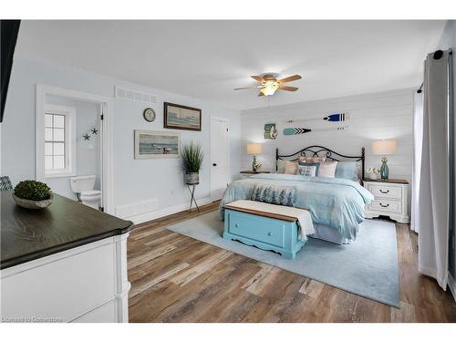 565 Chantler Road, Pelham, ON - Indoor Photo Showing Bedroom