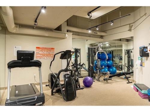 613-66 Bay Street S, Hamilton, ON - Indoor Photo Showing Gym Room