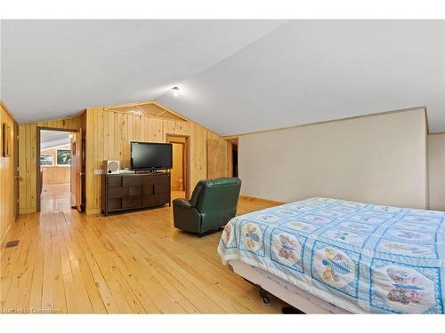 4968 Nigh Road, Fort Erie, ON - Indoor Photo Showing Bedroom