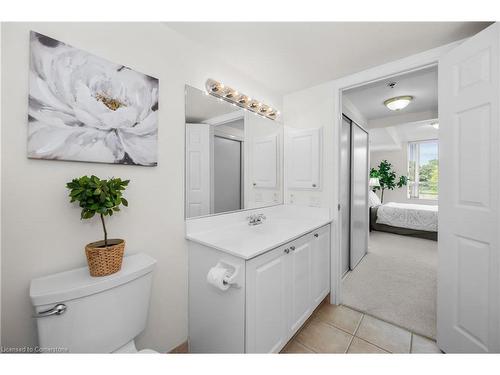 1214-100 Burloak Drive, Burlington, ON - Indoor Photo Showing Bathroom