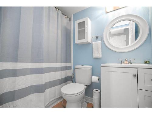 2206-150 Charlton Avenue E, Hamilton, ON - Indoor Photo Showing Bathroom