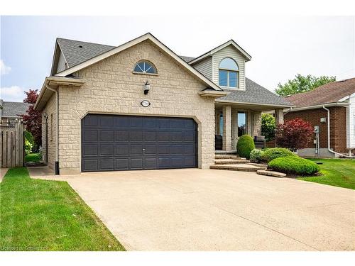 7789 Alpine Drive, Niagara Falls, ON - Outdoor With Facade