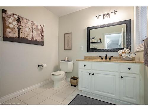 7789 Alpine Drive, Niagara Falls, ON - Indoor Photo Showing Bathroom